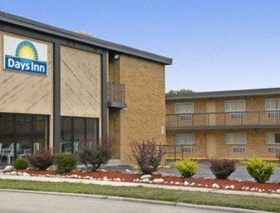 Days Inn Wauwatosa/Milwaukee Kültér fotó